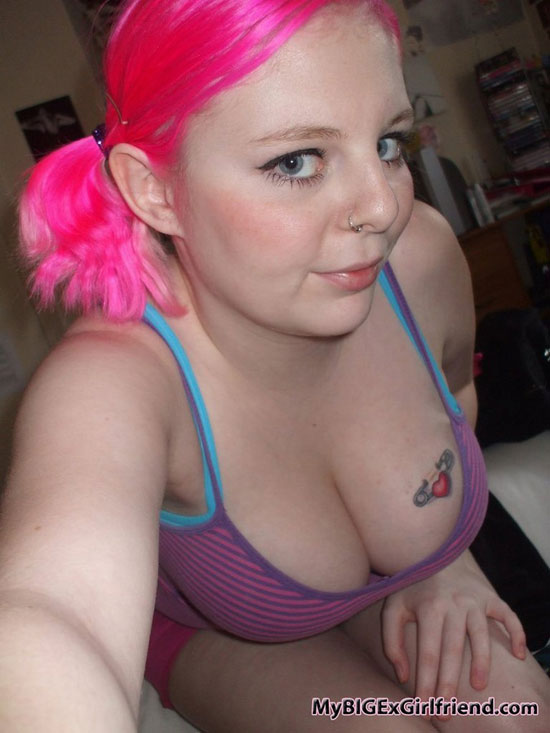 BUSTY PINK HAIR GOTH GIRL FROM MY BIG EX GIRLFRIEND