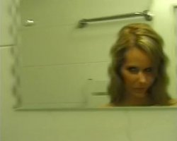 Zuzana Drabinova Shower.mp4_snapshot_00.00.000.jpg