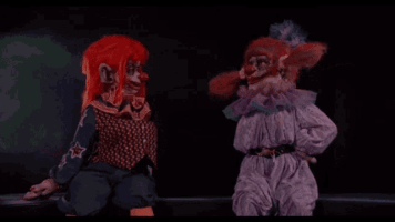 killer-klowns-from-outer-space-clown-girl.gif