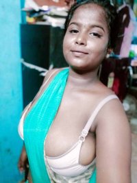 Dusky Tamil Village Wife Huge Tits Pics (8).jpg