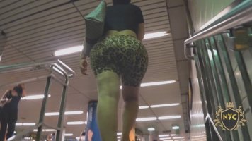Big booty dominican in shorts (20).jpg