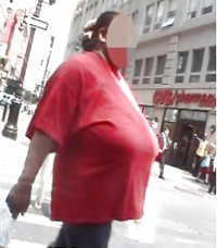 Sighting - red tshirt hangers making the earth pound underfoot.png