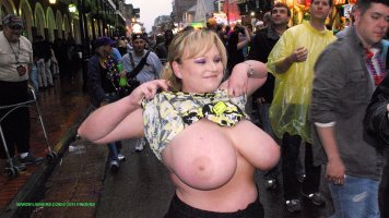 MardiFlashers-20110012.jpg