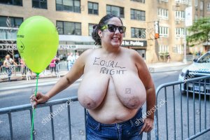 go-topless-day-parade-new-york-usa-shutterstock-editorial-9808576f.jpg